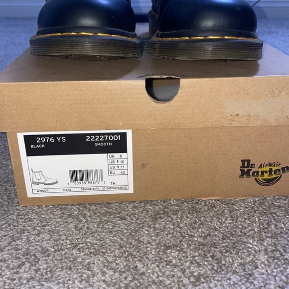 COPY - 2976 YELLOW STITCH SMOOTH LEATHER CHELSEA BOOTS Black - Picture 5 of 5